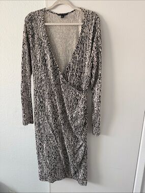 Banana Republic Black & White Printed Dress -